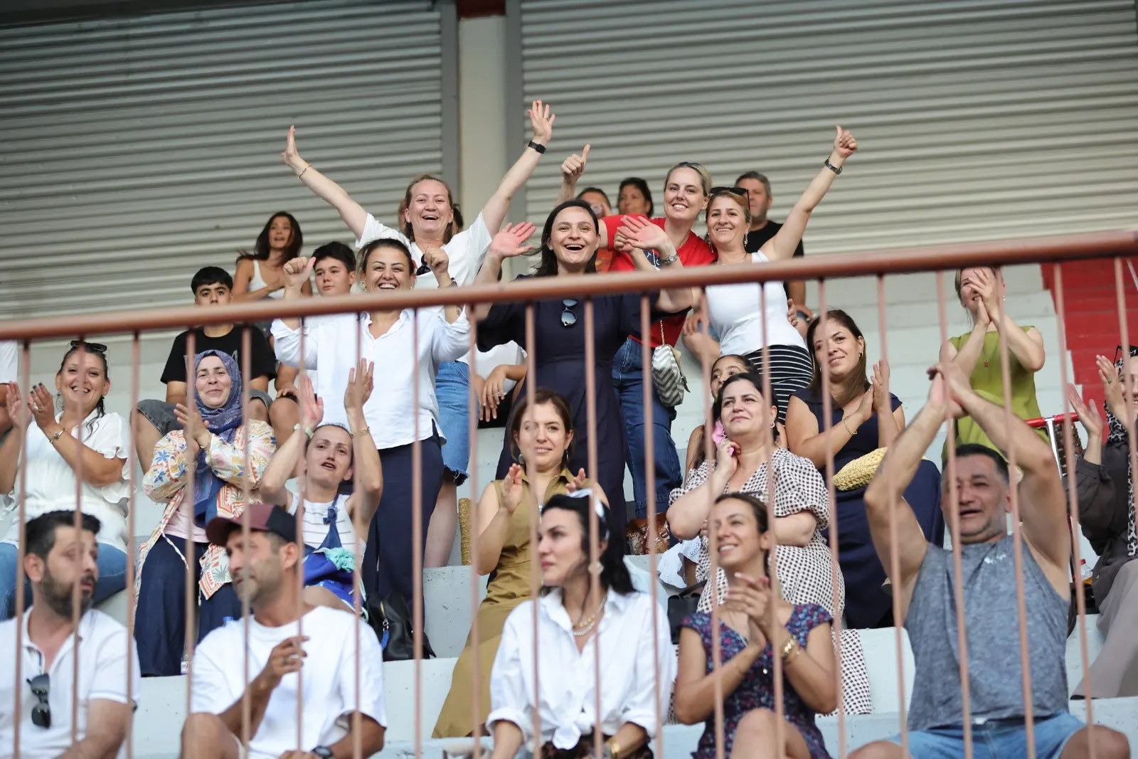 BAYRAKLIDA U-12 CUPTA ÅAMPÄ°YON BELLÄ° OLDU (7)-1785091387139.webp